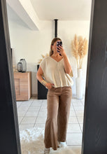 Charger l&#39;image dans la galerie, Pantalon velours camel
