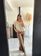 Charger l&#39;image dans la galerie, Pantalon velours camel
