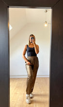 Charger l&#39;image dans la galerie, Pantalon bronze
